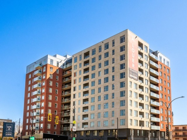 Mercier and Nouveau-Rosemont Apartment 2 b. $2,292/month. Apartment for rent in Mercier and Nouveau-Rosemont