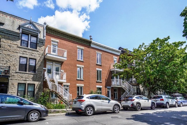 Hochelaga-Maisonneuve  2 b. $78/day. Apartment for rent in Hochelaga-Maisonneuve