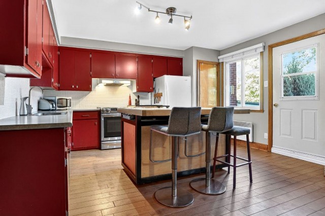 Rosemont,  Petite-Patrie  2 b. $77/day. Apartment for rent in Rosemont,  Petite-Patrie