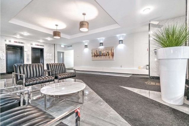 Downtown - Montreal Apartment Studio $1,135/month. Apartment for rent in Downtown - Montreal