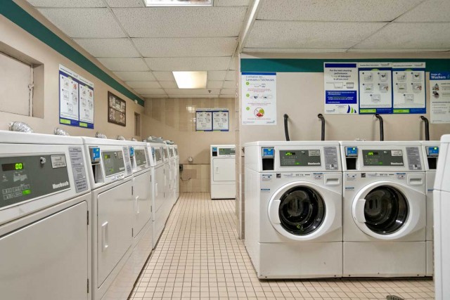 Downtown - Montreal Apartment 1 b. $1,350/month. Apartment for rent in Downtown - Montreal