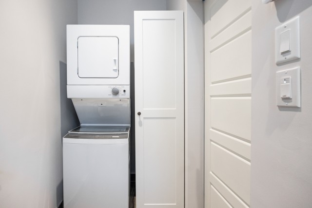 Plateau Mont-Royal Apartment Studio $1,095/month. Apartment for rent in Plateau Mont-Royal