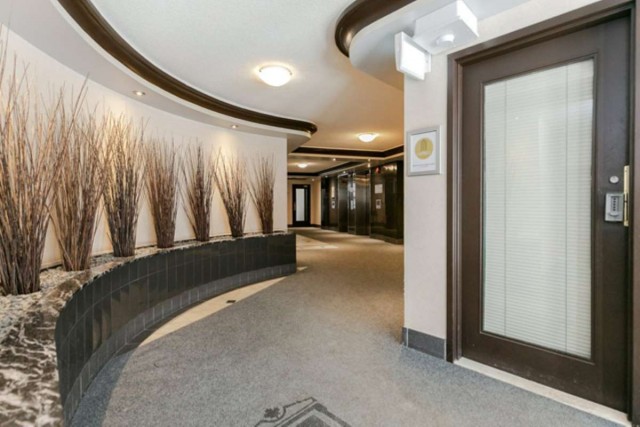 Quartier latin and south-central Apartment 1 b. $1,590/month. Apartment for rent in Quartier latin and south-central