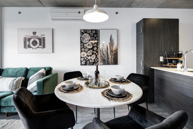 Quartier latin and south-central Apartment 2 b. $1,895/month. Apartment for rent in Quartier latin and south-central