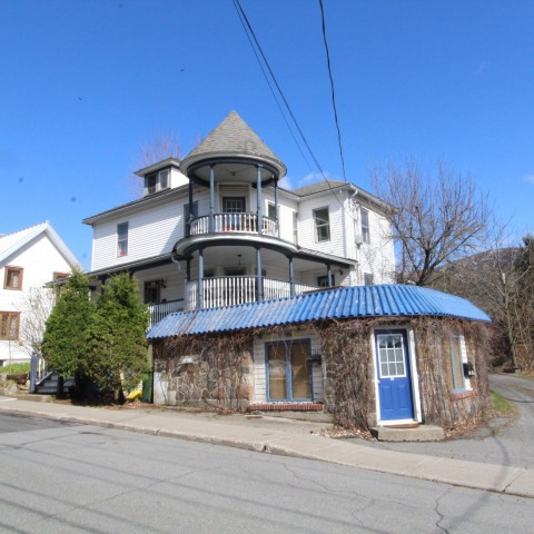 Beloeil Apartment 1-2 b. $1,225/month. Apartment for rent in Beloeil