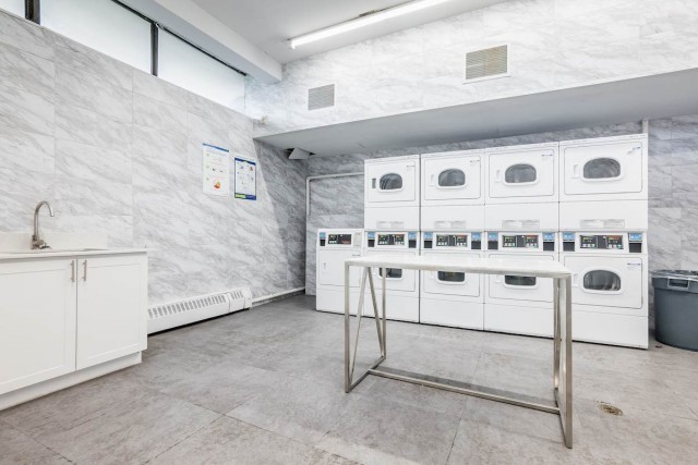 Mississauga Apartment 1 b. $1,895/month. Apartment for rent in Mississauga