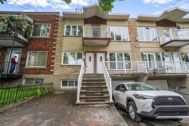 Ste-Rose  3 b. $90/day. Apartment for rent in Ste-Rose