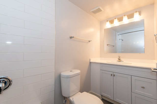 Victoria Apartment Studio $1,495/month. Apartment for rent in Victoria