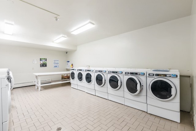 London Apartment 1 b. $1,455/month. Apartment for rent in London