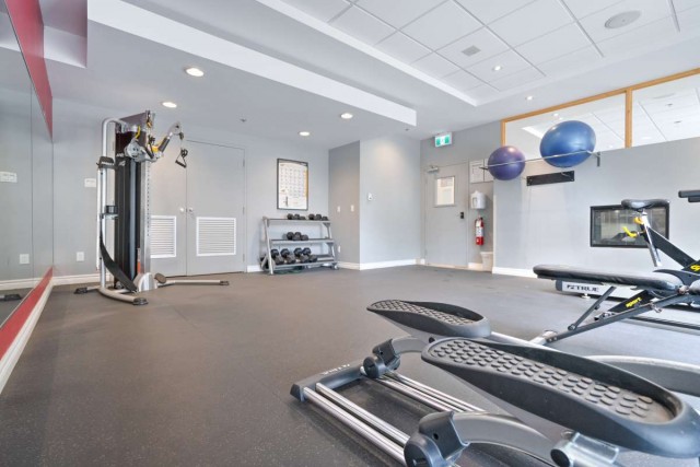 Cote-Saint-Luc Apartment 2 b. $1,810/month. Apartment for rent in Cote-Saint-Luc