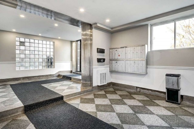 Cote-des-Neiges Apartment 1 b. $1,225/month. Apartment for rent in Cote-des-Neiges