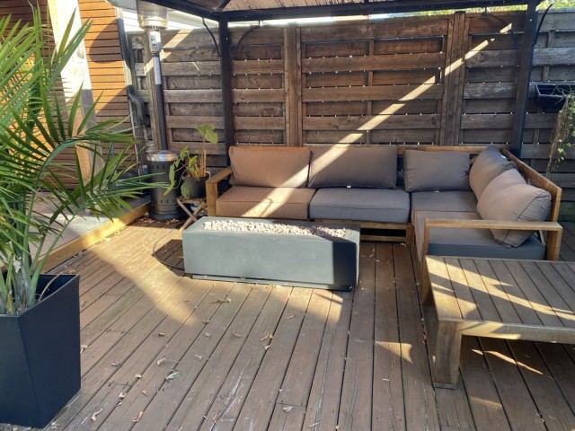 Ville-Emard and Cote-St-Paul  4+ b. $110/day. Apartment for rent in Ville-Emard and Cote-St-Paul