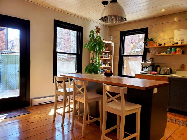 Rosemont,  Petite-Patrie  3 b. $94/day. Apartment for rent in Rosemont,  Petite-Patrie