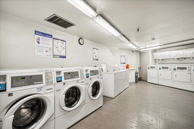 Mississauga Apartment 1 b. $2,230/month. Apartment for rent in Mississauga