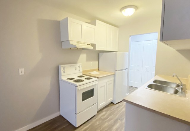 Fort St John Apartment 2 b. $1,000/month. Apartment for rent in Fort St John