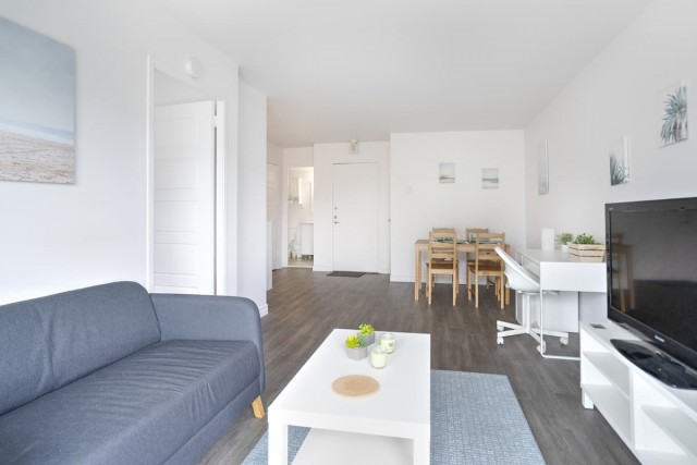 Plateau Mont-Royal Apartment 2 b. $1,900/month. Apartment for rent in Plateau Mont-Royal