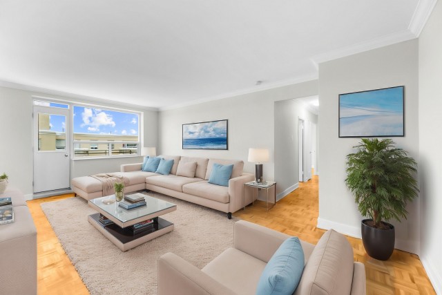 London Apartment 2 b. $1,429/month. Apartment for rent in London