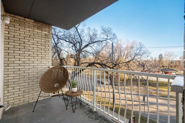 Calgary Apartment 1 b. $1,425/month. Apartment for rent in Calgary