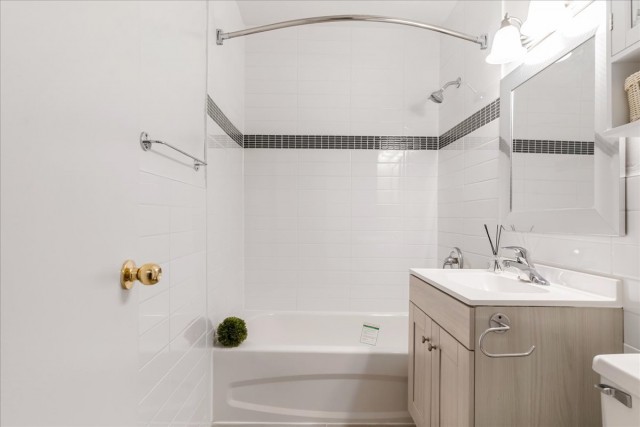 Oshawa Apartment 1 b. $1,720/month. Apartment for rent in Oshawa
