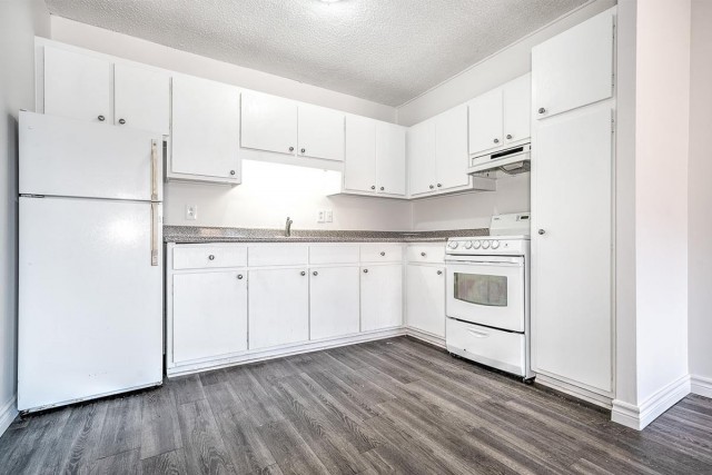 Quartier latin and south-central Apartment 1 b. $1,530/month. Apartment for rent in Quartier latin and south-central
