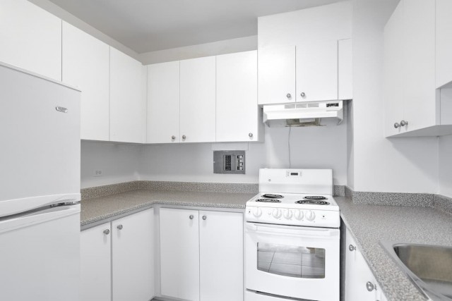 Cote-des-Neiges Apartment 1 b. $1,425/month. Apartment for rent in Cote-des-Neiges