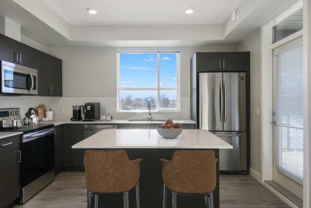 Kelowna Apartment 1 b. $1,900/month. Apartment for rent in Kelowna