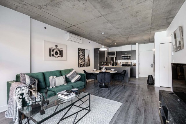 Quartier latin and south-central Apartment 1 b. $1,670/month. Apartment for rent in Quartier latin and south-central