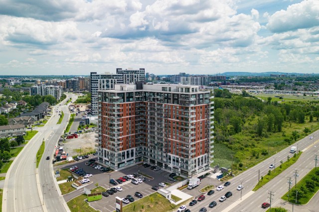 Ste-Rose Apartment 1-2 b. $1,935/month. Apartment for rent in Ste-Rose
