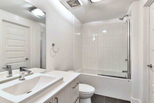 Quartier latin and south-central Apartment Studio $1,480/month. Apartment for rent in Quartier latin and south-central