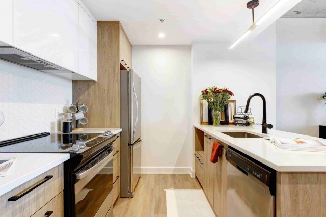 Ste-Rose Apartment 2 b. $2,095/month. Apartment for rent in Ste-Rose