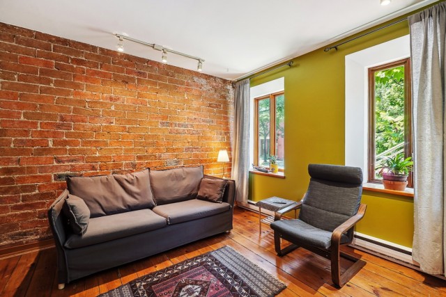 Plateau Mont-Royal  2 b. $85/day. Apartment for rent in Plateau Mont-Royal