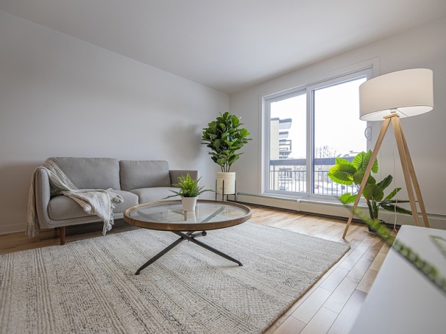Pierrefonds and Roxboro Apartment 1-2 b. $1,350/month. Apartment for rent in Pierrefonds and Roxboro