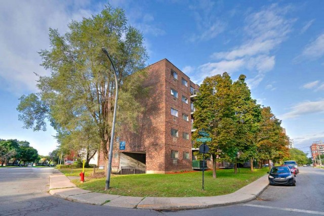 Montreal-West Apartment 2 b. $1,645/month. Apartment for rent in Montreal-West