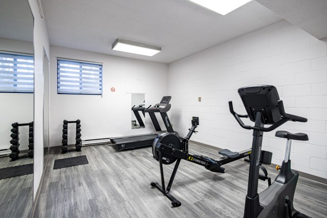 Pointe-Claire Apartment 3 b. $2,625/month. Apartment for rent in Pointe-Claire