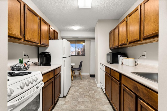 Regina Apartment 2 b. $1,289/month. Apartment for rent in Regina