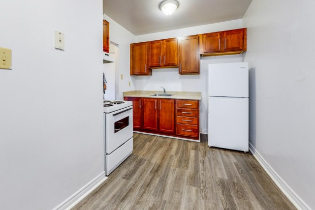 London Apartment 1 b. $1,350/month. Apartment for rent in London