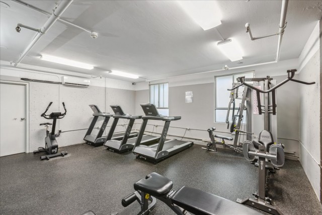 London Apartment 1 b. $1,395/month. Apartment for rent in London