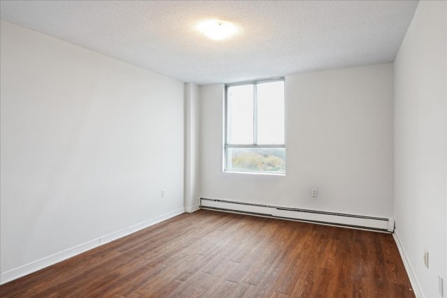 London Apartment Studio $1,315/month. Apartment for rent in London