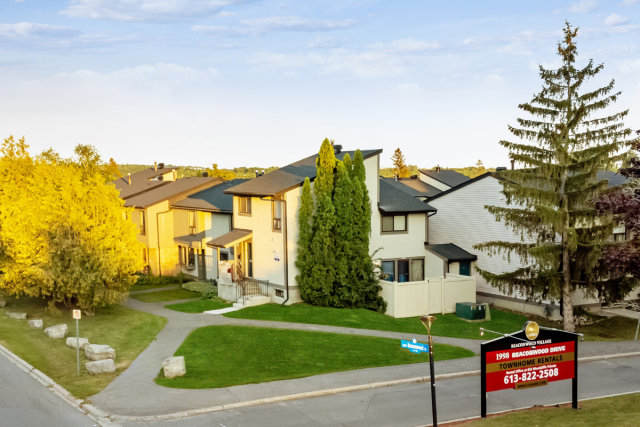 Ottawa Apartment 3 b. $2,695/month. Apartment for rent in Ottawa