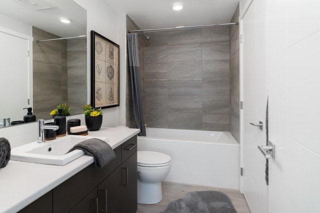 Kelowna Apartment 2 b. $2,355/month. Apartment for rent in Kelowna