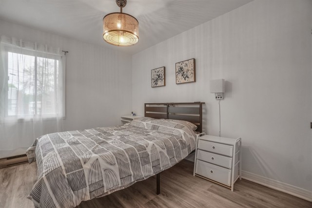Ste-Rose  3 b. $90/day. Apartment for rent in Ste-Rose