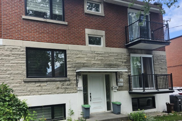 Brossard  2 b. $80/day. Apartment for rent in Brossard