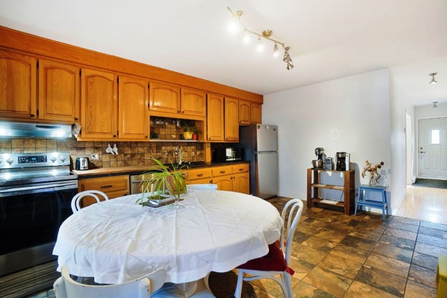Lachine  3 b. $70/day. Apartment for rent in Lachine