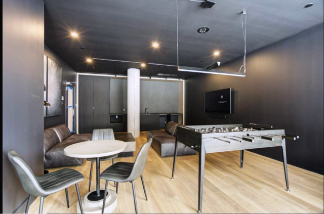 Ville-Saint-Laurent  1 b. $100/day. Apartment for rent in Ville-Saint-Laurent