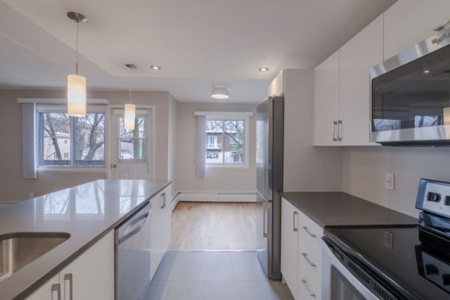 Saint-Lambert Apartment 1 b. $1,485/month. Apartment for rent in Saint-Lambert
