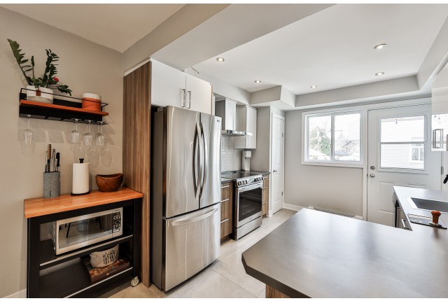 Mercier and Nouveau-Rosemont Plex 2 b. $1,995/month. Apartment for rent in Mercier and Nouveau-Rosemont