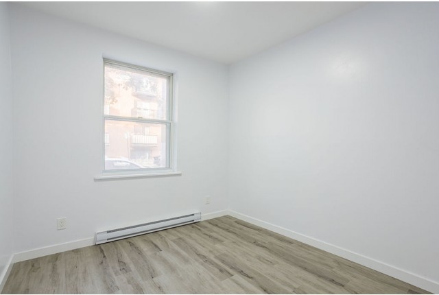 Villeray Plex 3 b. $1,900/month. Apartment for rent in Villeray