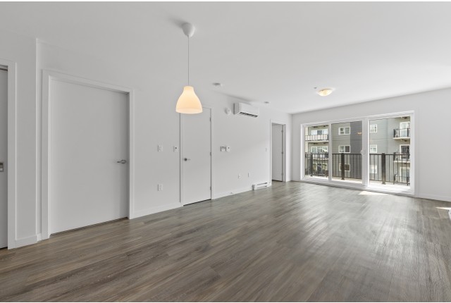 Chateauguay Condo 1-2 b. $1,445/month. Apartment for rent in Chateauguay