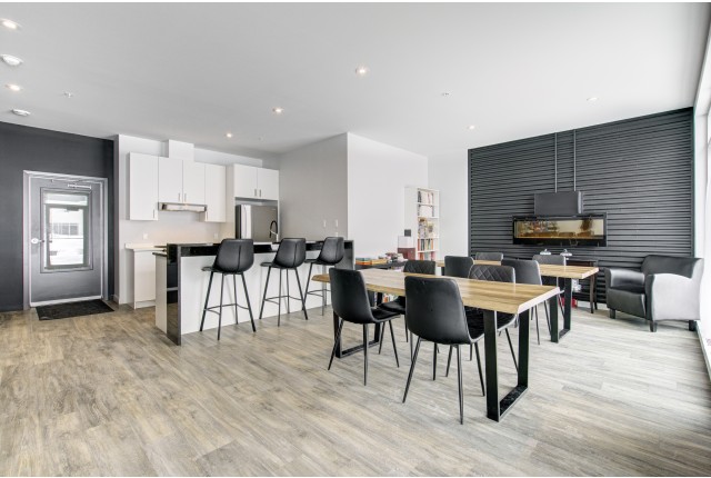 Chateauguay Condo 2 b. $2,075/month. Apartment for rent in Chateauguay