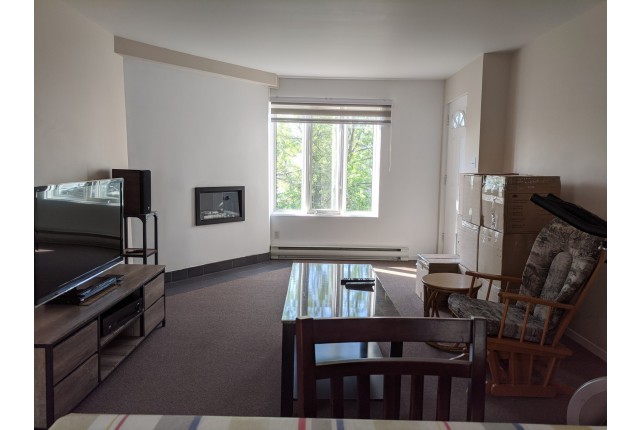Boisbriand Plex 3 b. $1,650/month. Apartment for rent in Boisbriand